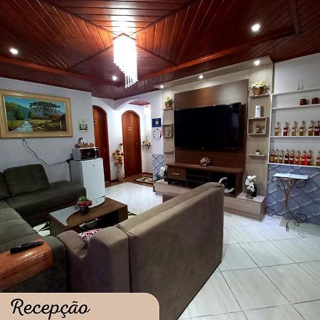Hospedagem Alternativa Familia Martins Урубиси Екстериор снимка